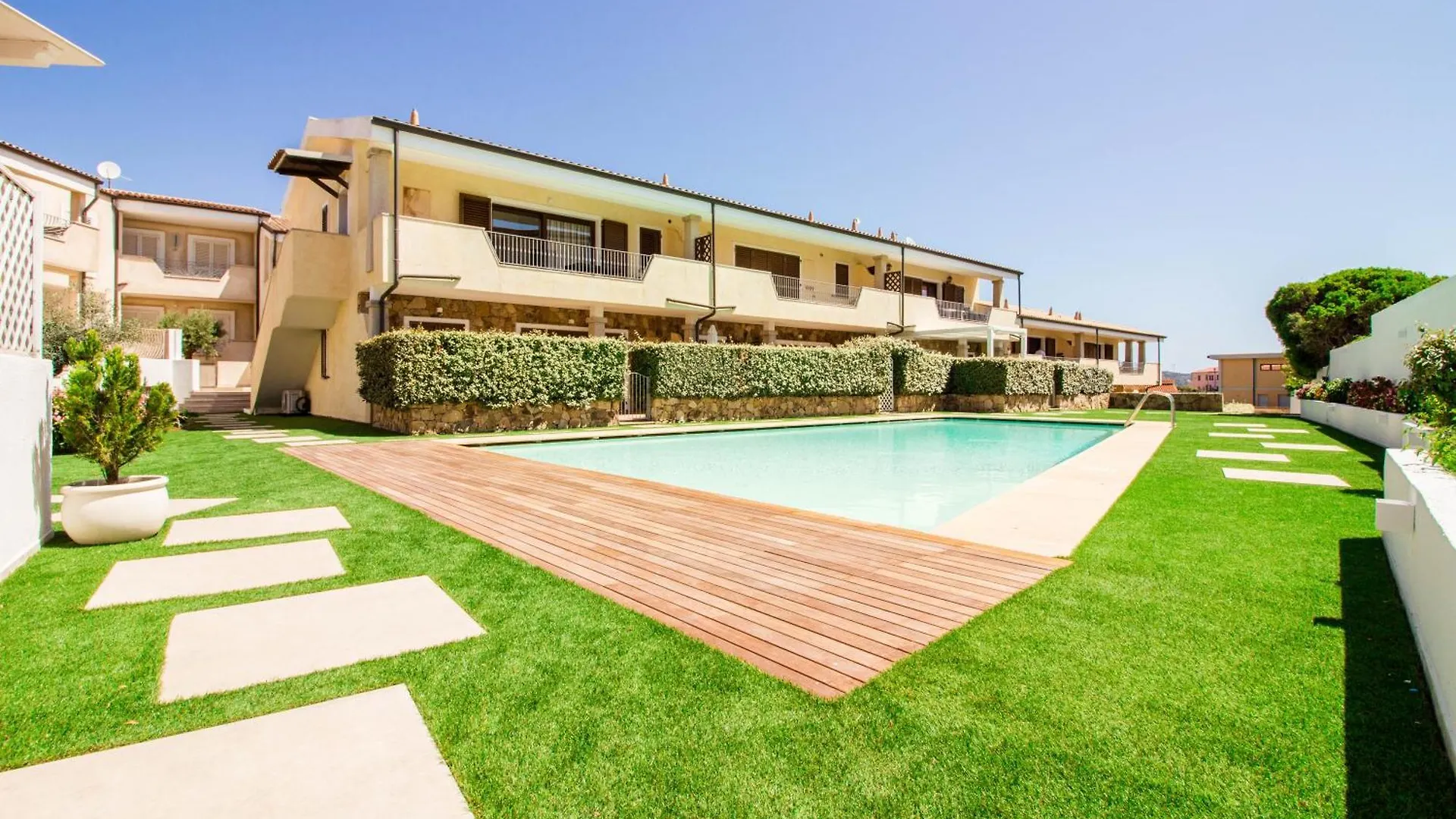 Appartamento Nuovissimo Con Piscina E Terrazza - A Due Passi Dalle Spiagge 팔라우 0*,  이탈리아
