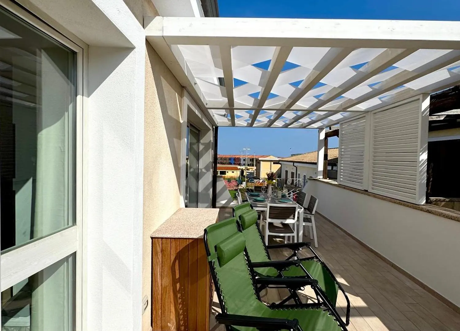 Appartamento Nuovissimo Con Piscina E Terrazza - A Due Passi Dalle Spiagge 팔라우